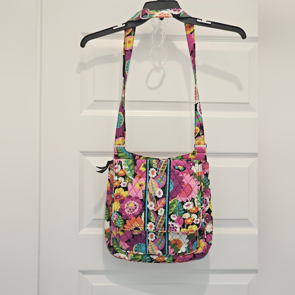 Vera Bradley Vibrant Floral Hipster/Crossbody Bag, GUC, Size Large - Picture 2 of 12